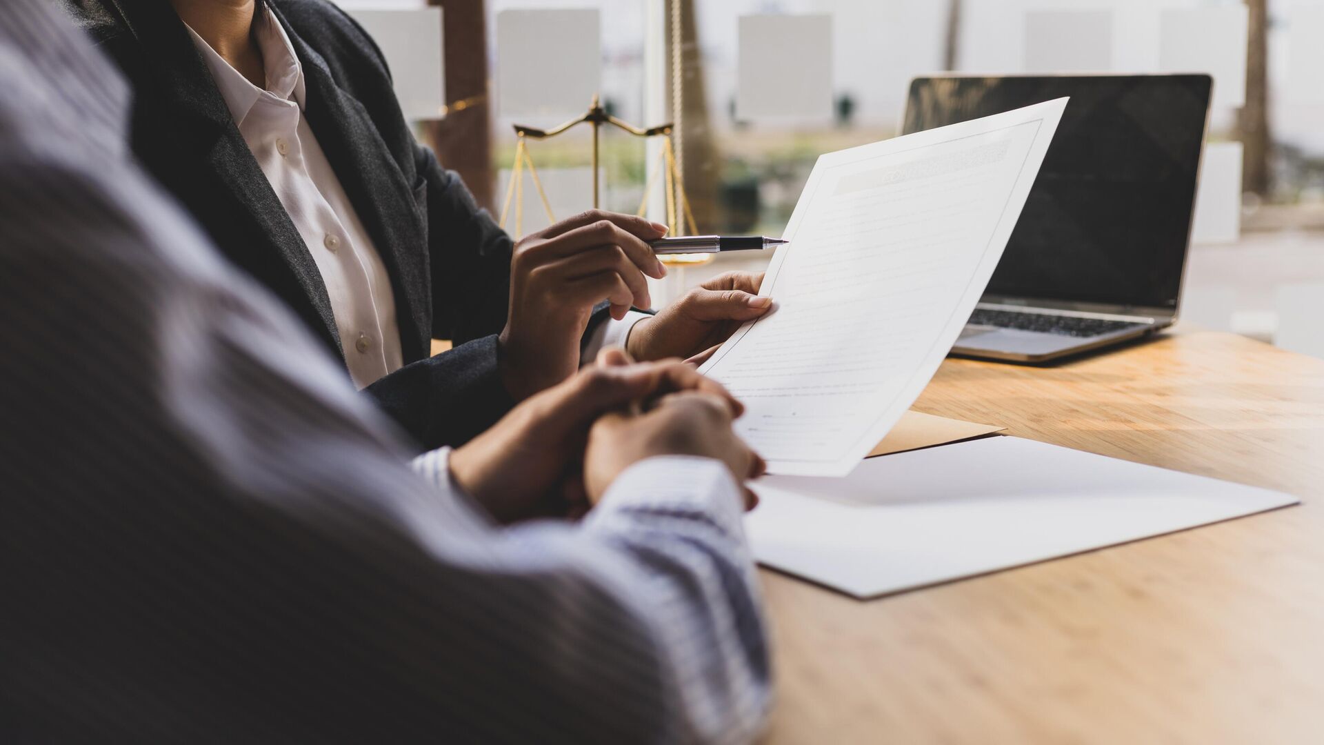 Правовой консультант для бизнеса: стратегия выбора профессионального юридического сопровождения - 4